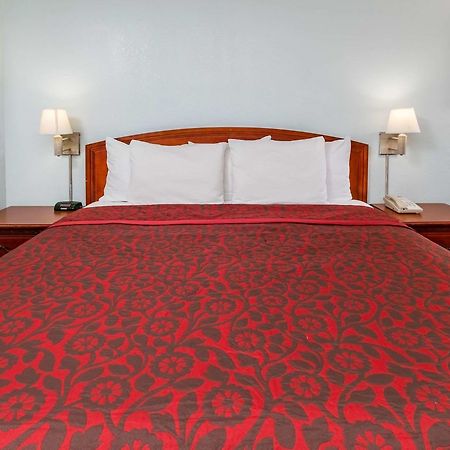 Oyo Hotel Muskogee Near Creek Nation Casino - Hwy 64 Екстериор снимка